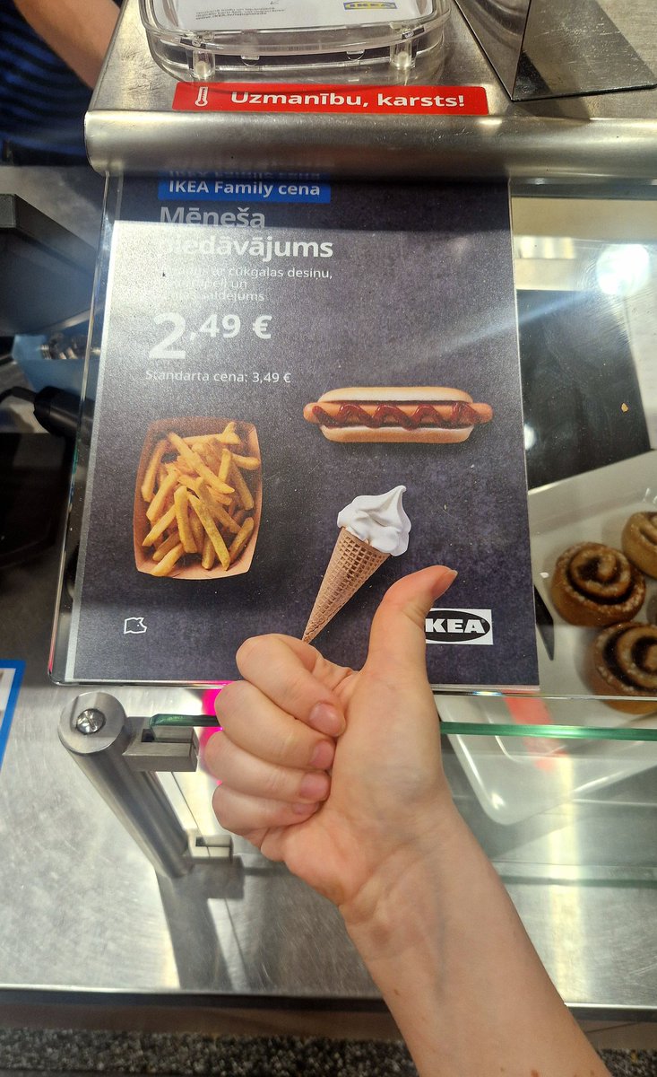 beluna_diana's tweet photo. IKEA Latvija, PALDIES! 🤗 Super piedāvājums, un viss rakstīts tikai latviski. Tagad neviens cits valodīgs nevarēs šo akciju paķert – jo "bildes nav", "cenas nav" un citas valodas arī NAV! Sajuks prātā!😄 Nevajag nevienu dalīt – viss vienā valodā, tā tam jābūt! 🇱🇻 💯#runalatviski https://t.co/eqadsxiEkF