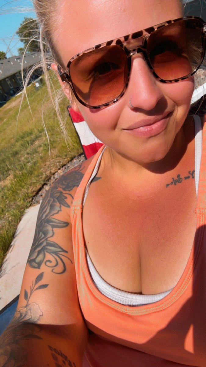 wiscogirll2's tweet photo. ☀️ https://t.co/gniqQgp8Se