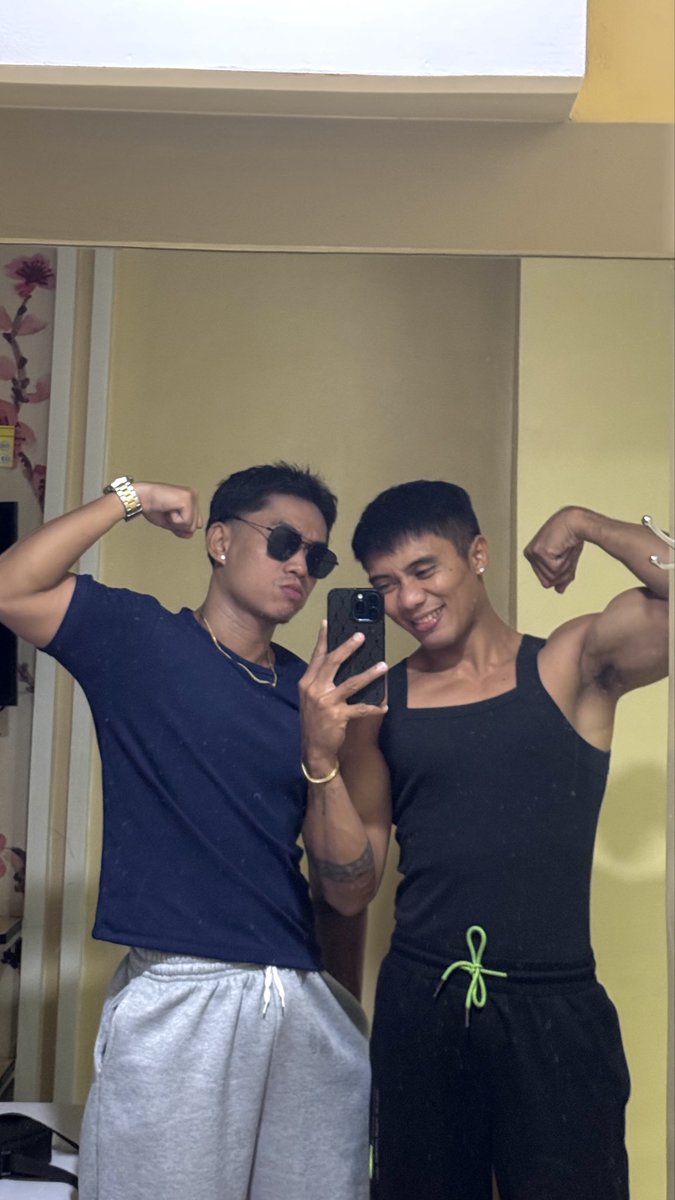 JOHN_R1KKO's tweet photo. Dalawang daks para sayo ?🍆🍆

Busog client namin kanina sa tamod naming dalawa💦💦

@Gymcoach234 🔥

Dm For more details:

@Gymcoach234 
@.Telegram:  https://t.co/LW6uaYH6g6 /
https://t.co/u8CgepNYyu https://t.co/srw27PC5mw