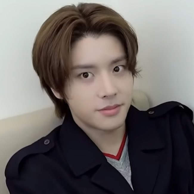 agutrblx's tweet photo. กอดอก มะพอจัย 😠😠😠😠😠 https://t.co/aS3tPNXjPq