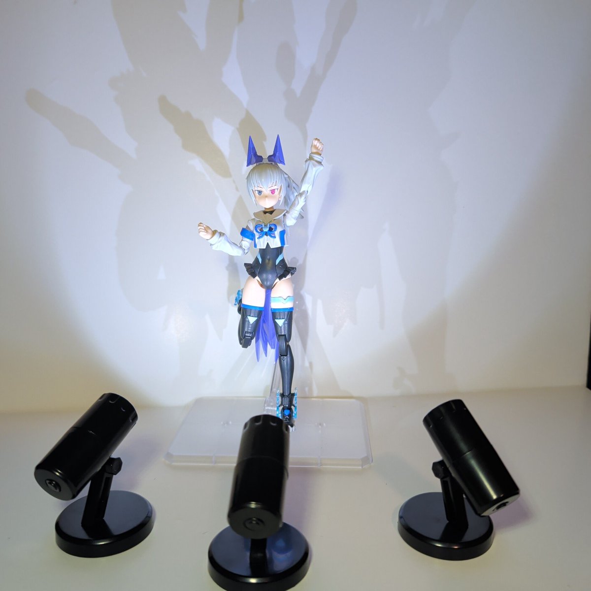 silverwolfho's tweet photo. かけは殿に至っては、周年迎えたので、スポットライト全開で当てますね！！
かけは殿「いや、まぶしいって」
#かけはがかけた #30MS #うまみ家プラモ化計画 https://t.co/owFXeDeSNB