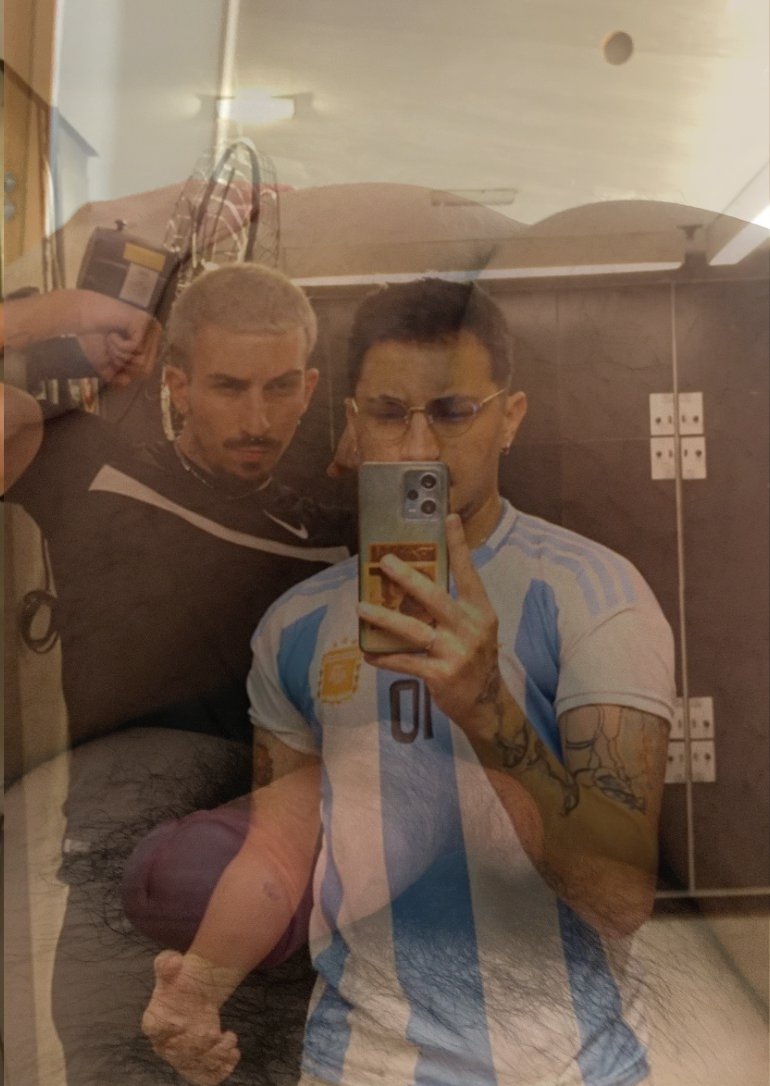 vailavic's tweet photo. aquela trend dps apago https://t.co/C28w8Gu0Bs