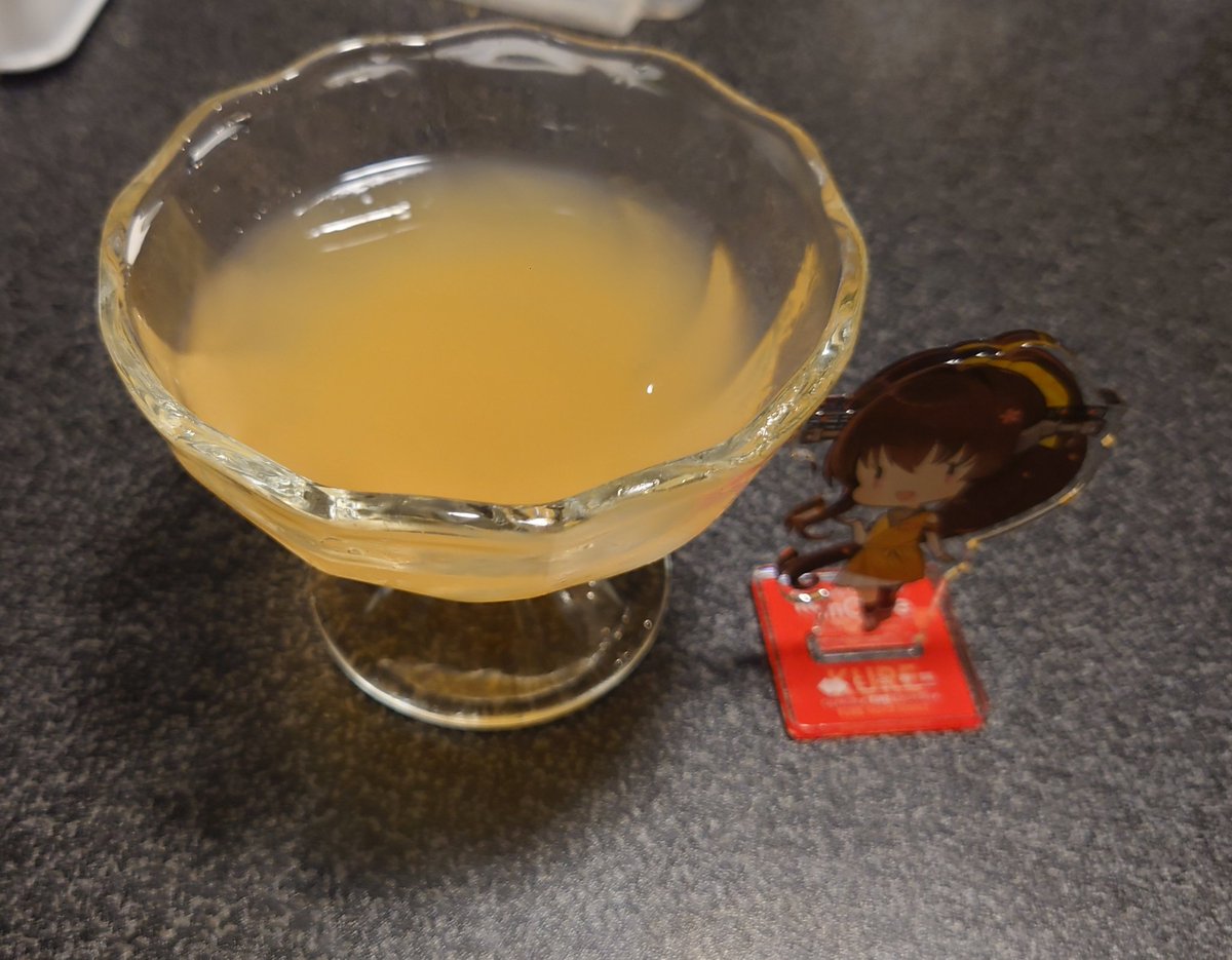 karon_525's tweet photo. 831でデザート作った副産物。
瀬戸内GIN （甘夏）とウェルチ（グレープフルーツ）のゼリー。 https://t.co/OZnqsmfmHC