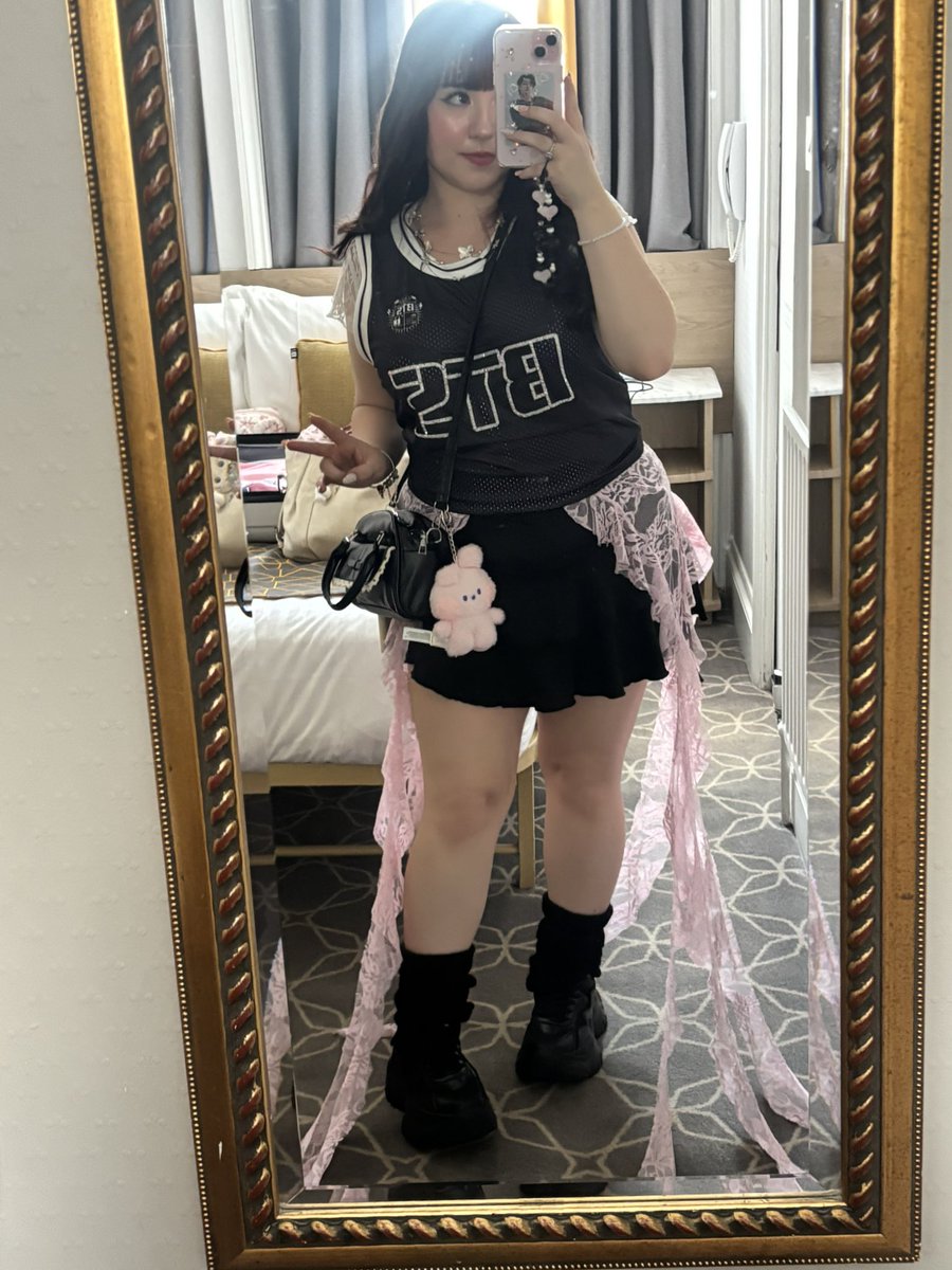 eloise⁷ tweet media