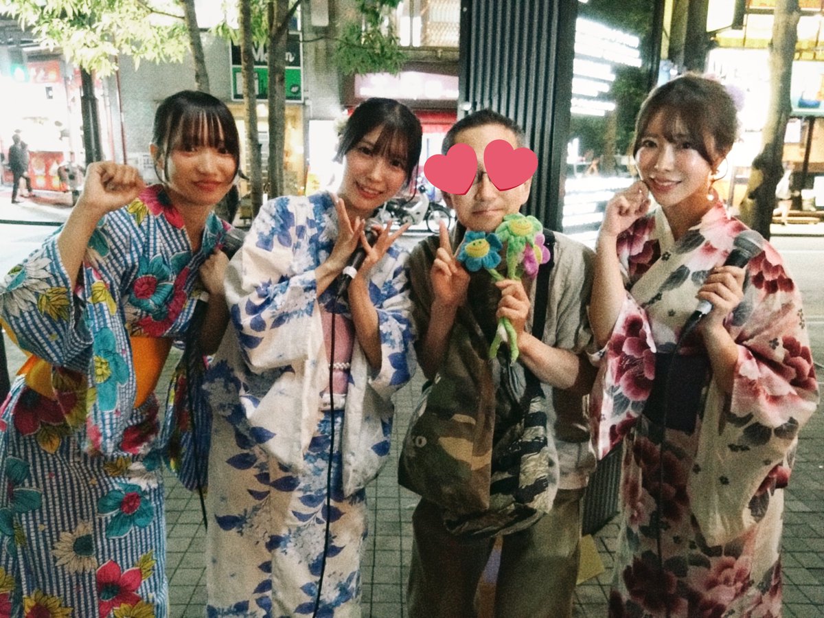 hoido2001's tweet photo. 推しが🎋七夕に🎤路上ライブときいて🌌
浴衣姿で戦闘力もアップして風情もありますな。
皆さん喉の調子も戻ってたようで何より
土曜からのツアーたのしみ🩵💚💜🎵

#にゃんごろだいすき倶楽部
 #リンセント
 #KabukichoStreetLive https://t.co/GVwaBpH046