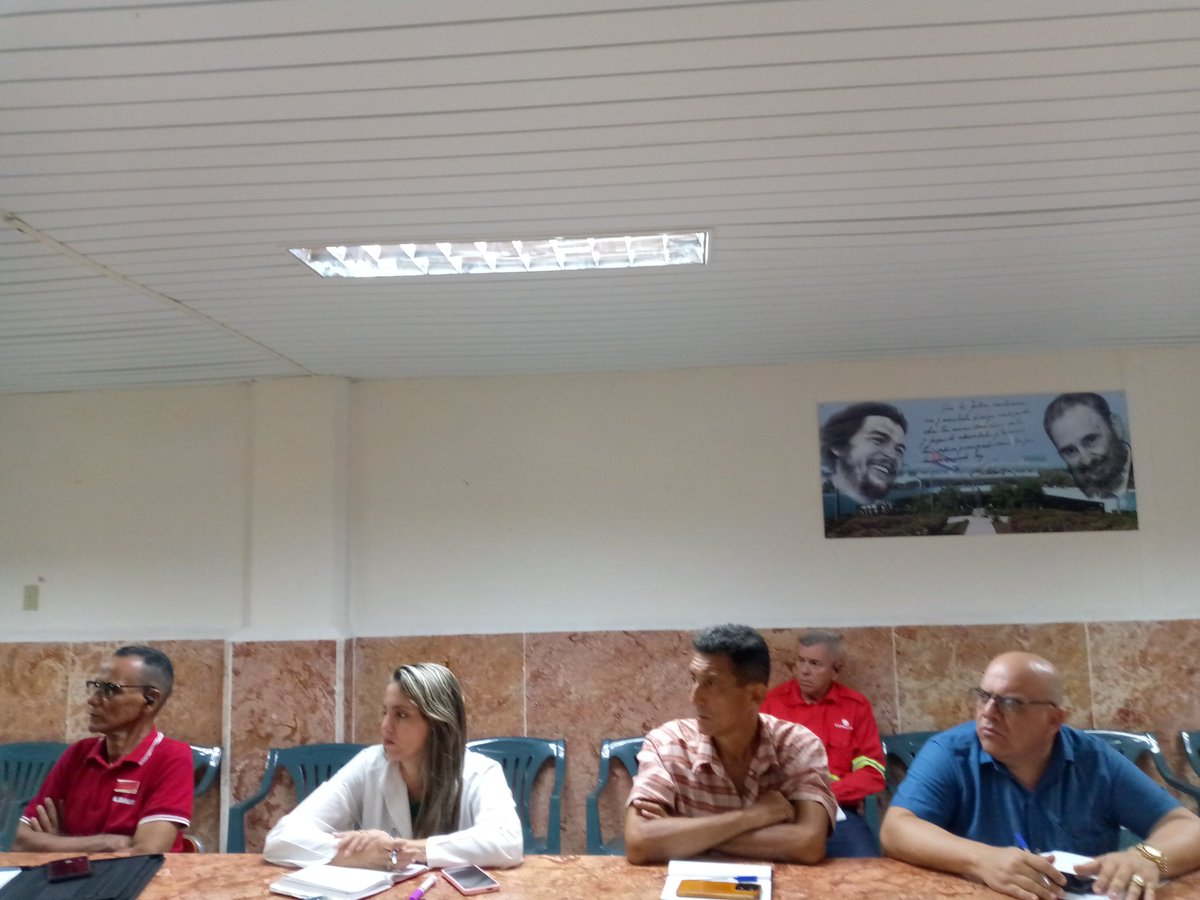 GladielisA86100's tweet photo. El proyecto japonés de implementación de instalaciones de paneles fotovoltaicos es una iniciativa de gran impacto para hospitales en #Cuba. El #HospitalGuevara de #LasTunas será beneficiado con este proyecto @DiazCanelB @MINSAPCuba @LorenzoOsbel @gobiernotunas @DtorDgsTunas https://t.co/fiHRdu0Ptg