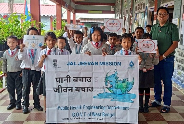 GtaPhedte's tweet photo. Stop Diarrhoea Campaign 2026 conduct at Manju Primary School, Mirik Block, Darjeeling District  through IEC awareness &amp; hand wash. 
#DDWSJoinsStopDiarrhoea
#StopDiarrhoea2026
#HarGharJal
#MoJSDDWS
#JalJeevanMission
#WestBengal
#JJM
Jal Jeevan Mission, India https://t.co/bAOXu3IdbQ