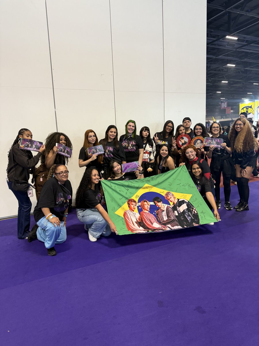 Doramaemlagrima's tweet photo. Obrigada a todas as Lovereds que estiveram lá! 🥹❤️

Mesmo quem não apareceu na foto está no meu coração. 05/07 mostramos todo o nosso amor e apoio pelos nossos lobinhos. Foi um dia inesquecível, e tenho muito orgulho de fazer parte disso. 🫶🐺✨
@WOLFHOWLHARMONY #whhinbrazil https://t.co/7wYY7n2OB3