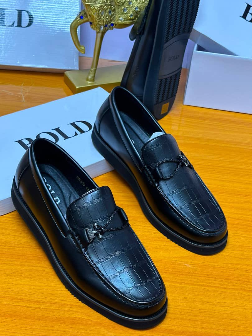 dinero_crocs's tweet photo. + Loafers 

🏷️— ₦38,000

Location Kaduna—worldwide delivery.
Call or WhatsApp— 08063769764 https://t.co/uOD3VbvROr