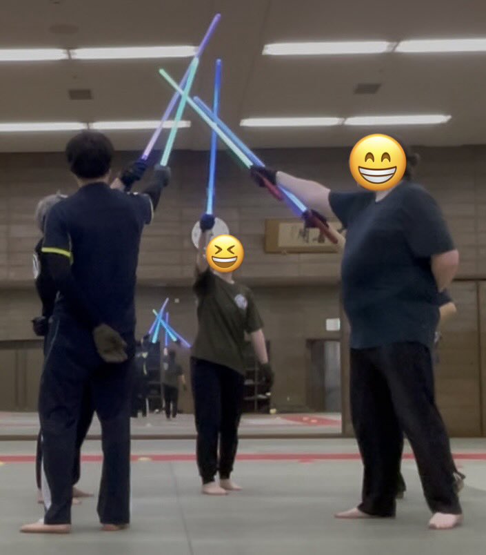 Ovest251116's tweet photo. さて本日七夕の夜は #ルードスポーツ尼崎 の平日レッスン😁
土日は来れないメンバーとフォーム1レッスン!
普段戦わない方とバトルするのはやはり新鮮☺️
インストラクターとしてだけではなく、アスリートとしても日本大会に向けて日々精進!💪
#ludosport
#ludosportjapan
#ludosportamagasaki https://t.co/9ZsG3yrURt