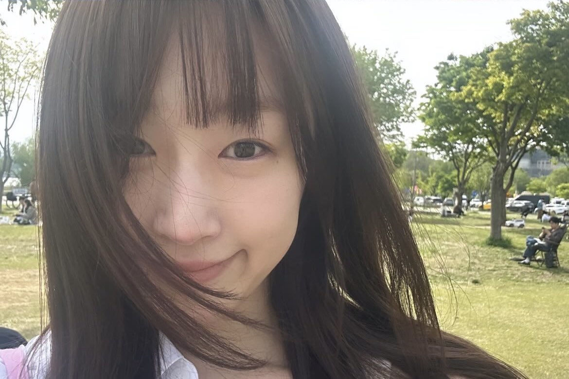 94Dec26th's tweet photo. 우주소녀에 복숭아…라는 멤버있음… 
그것도 두 명이나…
심지어 복숭아 든 사람두… 있움…… https://t.co/0GEUZGhzXB