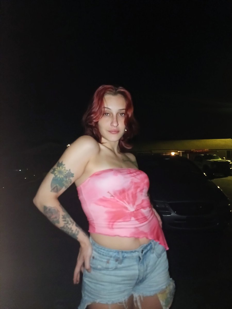meredyth_saieed's tweet photo. Just some regular pics to spice things up lol https://t.co/kxQRdDMj28