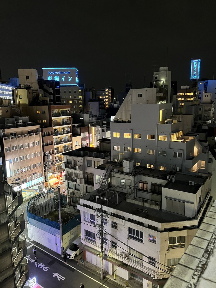 masashi555551's tweet photo. 仕事終わりに急遽3年ぶりの『CIO カプセルイン大塚』へ♨️
先日リニューアルしたと言うサ室は、木の壁がピカピカで気持ちいい✨
レインメーカーのオートロウリュで容赦なく熱せられ🔥、リン大佐のアウフグースでじっくり蒸されて、全身あまみ全開！
仕事の疲れも3セットでしっかりリセットできました😊 https://t.co/uT7f4FVIvh