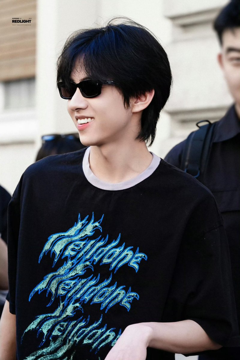 zcbunreal's tweet photo. Every time I see Liu Xuan Cheng, I am amazed by his perfectly sculpted facial features

#LiuXuanChengPFW
#LiuXuanChengHCW27
#LiuXuanChengxRonaldVanDerKemp https://t.co/rnH0gxws6t