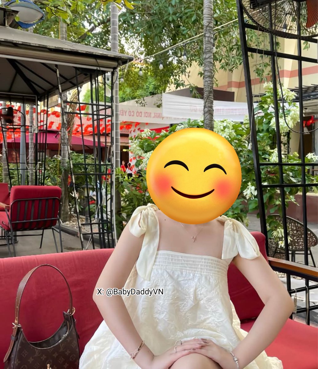 BabyDaddyVN's tweet photo. SGBB 20 tuổi cần tìm SGDD tại Sài Gòn
1m54, 48kg, 82-63-88
Bé mong muốn tìm Daddy sòng phẳng, lịch sự, kín đáo, thoải mái tài chính, hỗ trợ lâu dài.
Daddy muốn kết nối nhắn trực tiếp em để làm việc nha.
#SGBB #Sugar_Baby https://t.co/JfDJMP3sHg