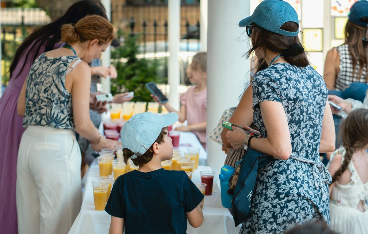 highgate1565's tweet photo. Over the summer term, Pre-Prep pupils learnt about food waste and sustainability as part of their curriculum project. Using household ingredients, pupils made food waste smoothies which they sold at the end of school day helping to raise funds for the local Food Bank Aid charity. https://t.co/RvtI6wDNti