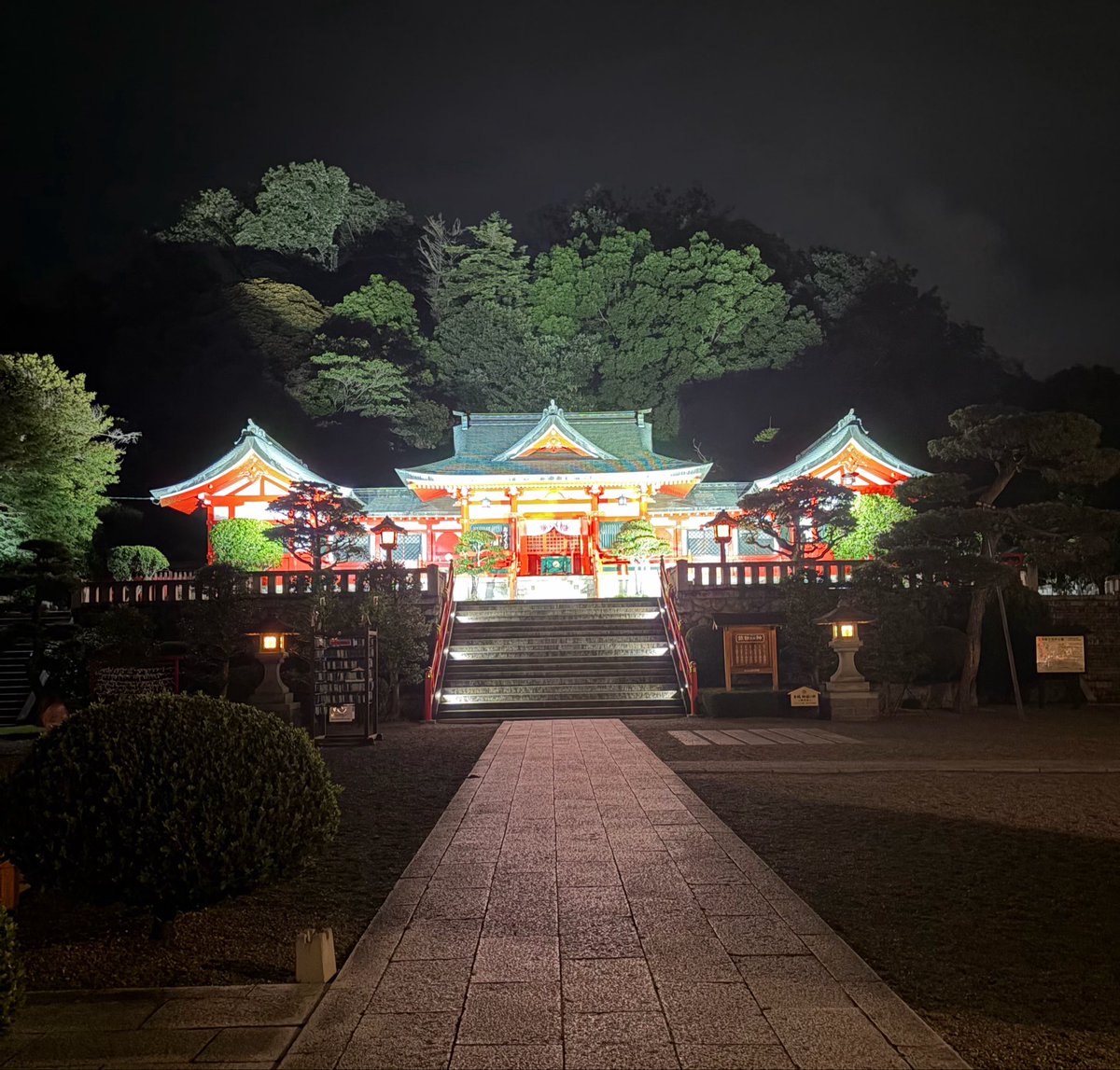 orito_himitsu2's tweet photo. 七夕🎋

といえば織姫。

織姫といえば、足利の織姫神社。

「良いご縁に恵まれる」と言われている神社です⛩️

実は、そこから名前をいただいて…
我、オリトです。笑

七夕イベント！！
…とかはや��てません。

ですが、今月もよろしくお願いします！

何かしら面白いことはやってると思うので、
ぜひチェックしてみてください♪

今月も良き出会いがありますように…