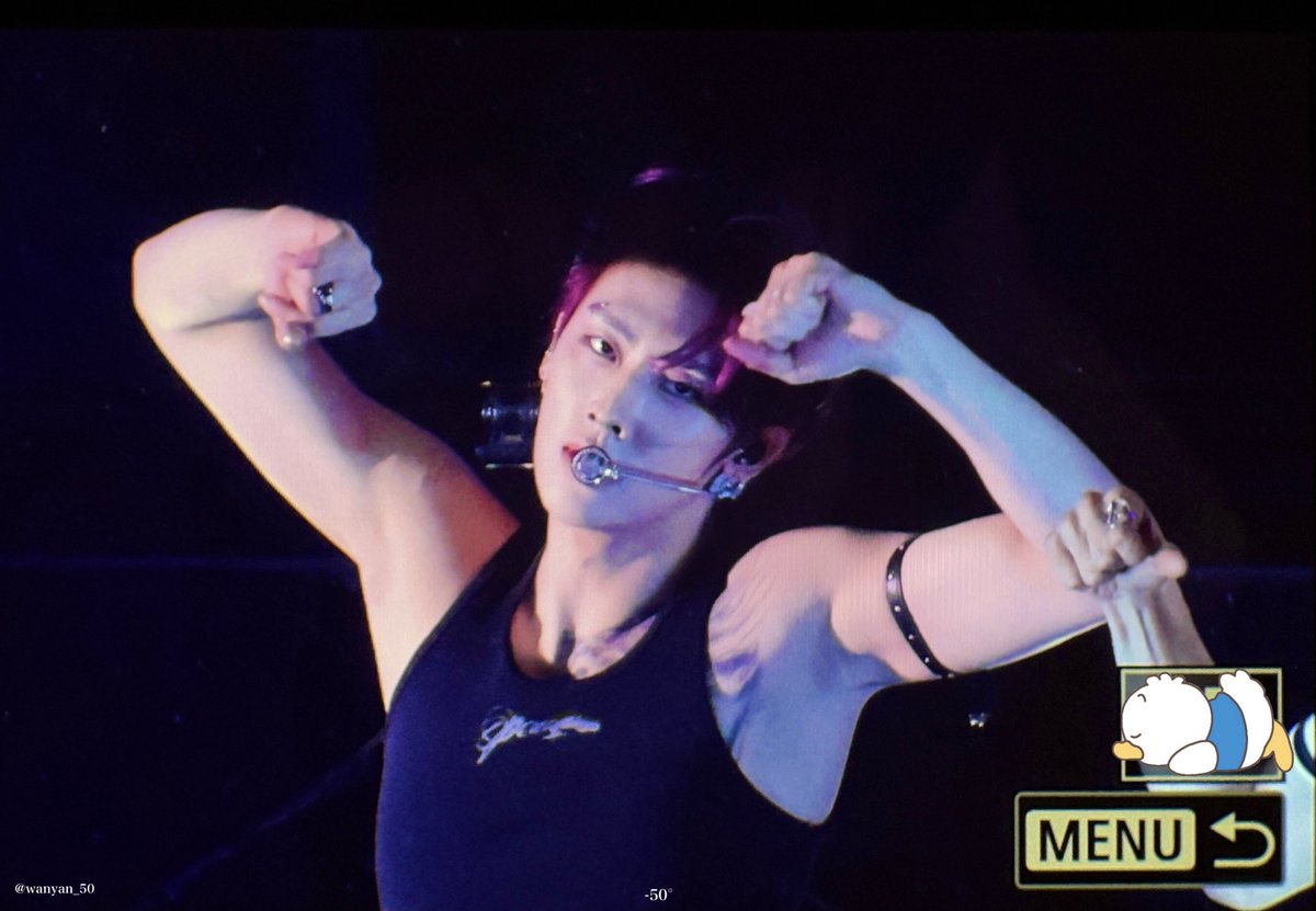 ganjang9gaejang's tweet photo. for the armpit sickos https://t.co/fYO1aaqYHd
