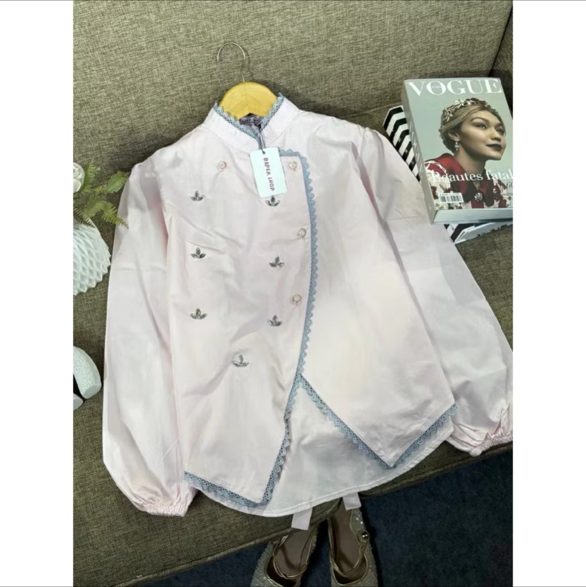 KilatKonten's tweet photo. Cek Renalya Blouse Atasan Wanita Poplin Warna Mint dengan harga Rp117.500. Dapatkan di Shopee sekarang! https://t.co/BUftYteV0p https://t.co/m1FDmUO7JS