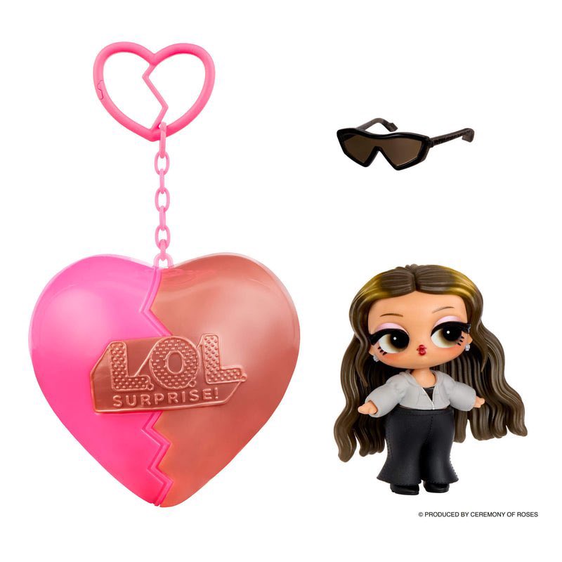 MOTOMAMlTOUR's tweet photo. Dos nuevas muñecas de Rosalía, con la marca L.O.L. Surprise!, se incorporan a la colección de novedades de este otoño en formato mini. https://t.co/KxQSxScSRP