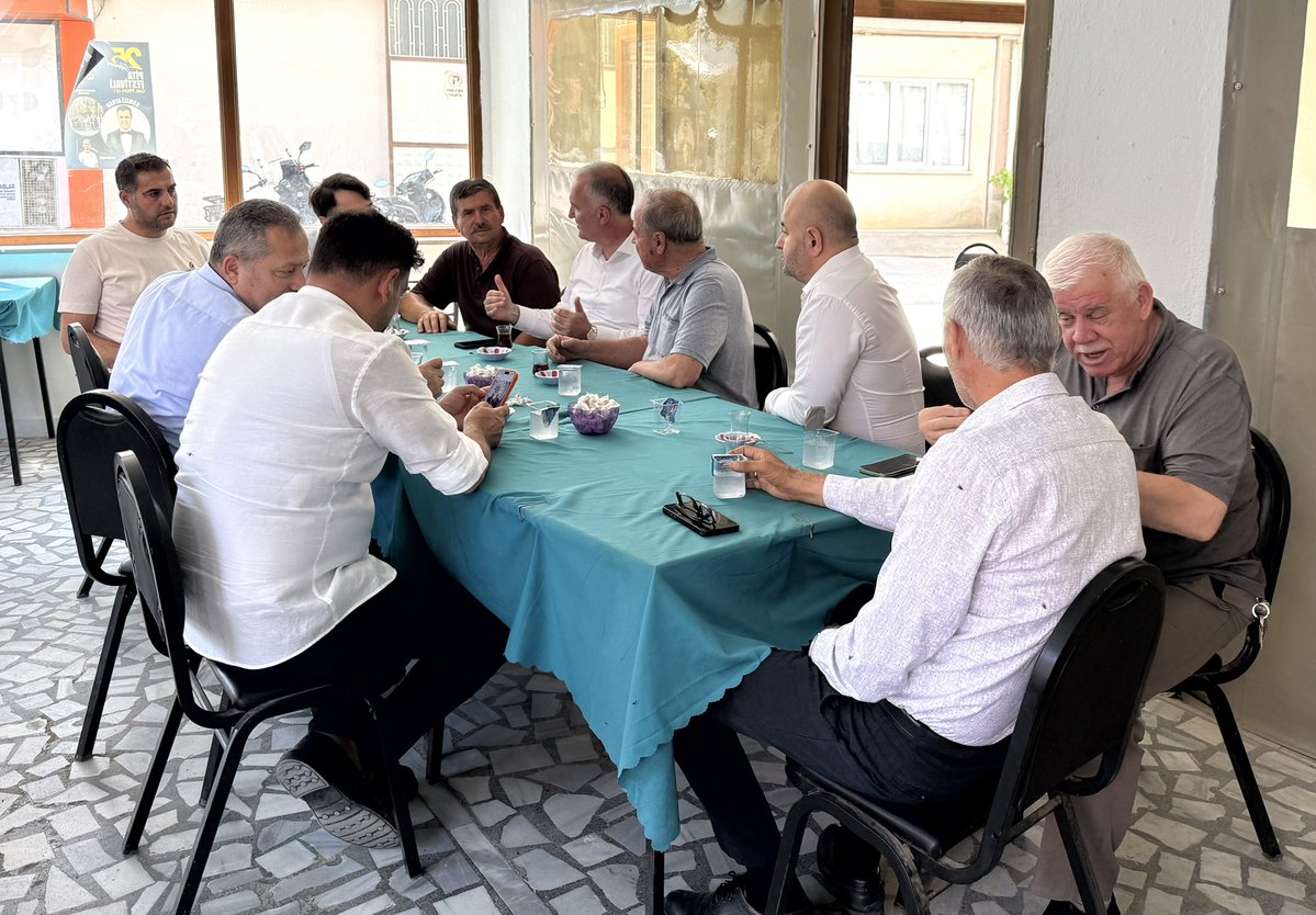 alpertaban16's tweet photo. 📍Mesudiye Mahallesi Şehit Er Şenol Çakır Sokak’ta gerçekleştirdiğimiz;
✅Kamulaştırma, 
✅Yeni sokak açımı,
✅Kaldırım,
✅Asfaltma ve
✅Otopark çalışmalarımızı yerinde inceledik. 🤝🏻
Güle güle kullanalım. https://t.co/A21ouRRjOB