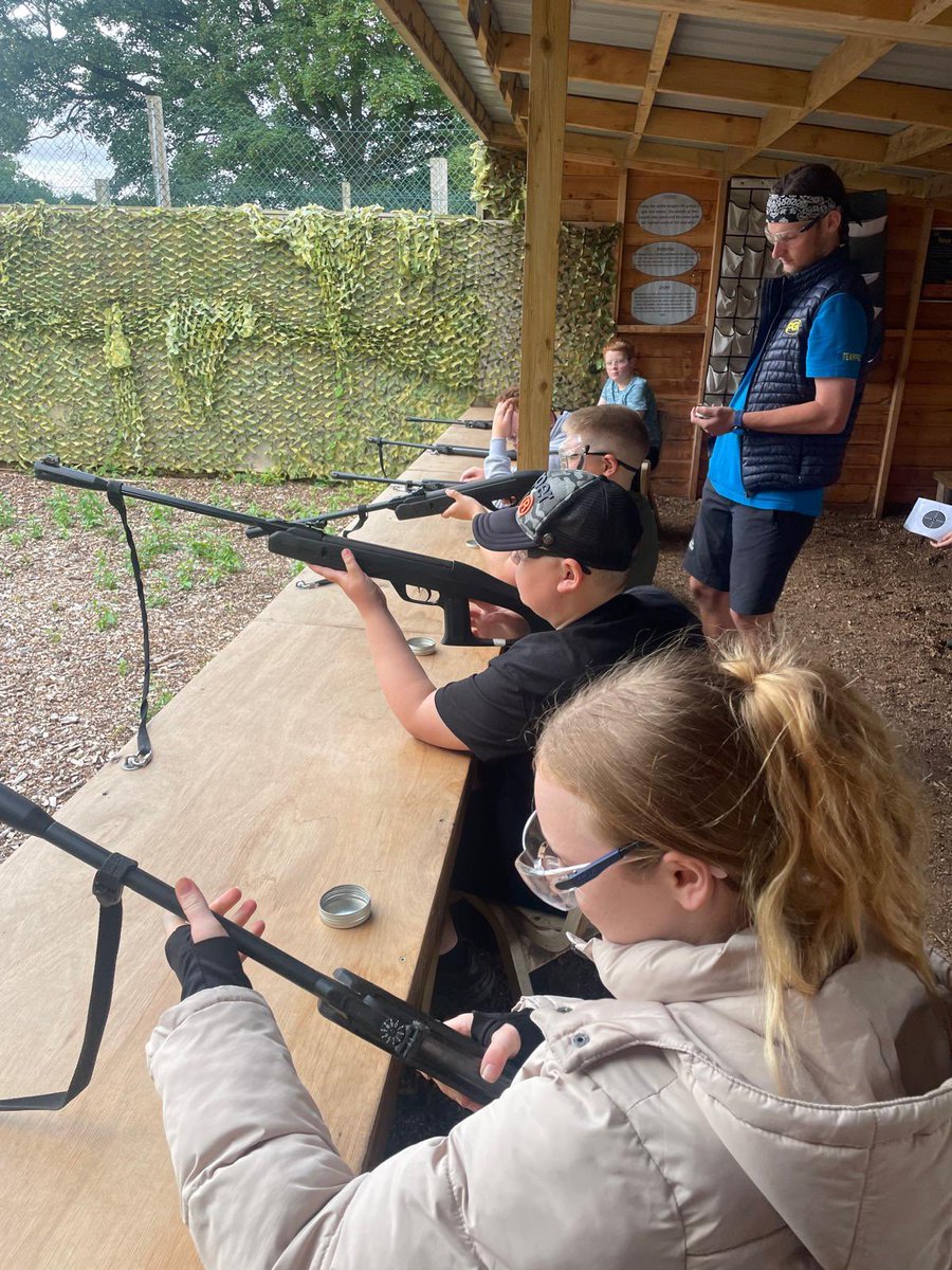 JohnSpenceCHS's tweet photo. Great day at Ford Castle! ๐ค๏ธ Students embraced every challenge โ abseiling, survival skills, axe throwing & more. Fantastic teamwork, support & plenty of smiles throughout. Now onto tonightโs silent disco! ๐บ๐ง @PeleTrust #FitForLife https://t.co/M7CYM9VxVq