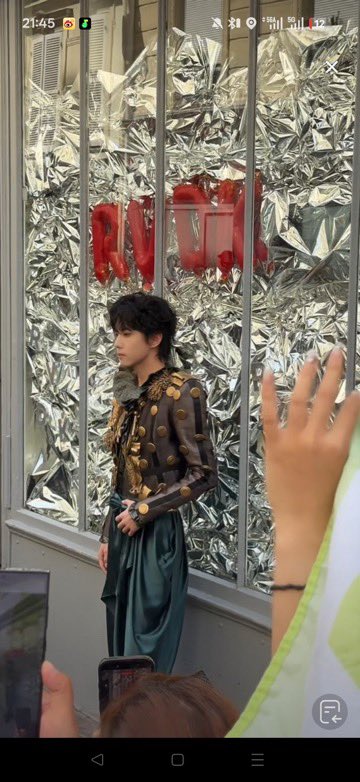 ThuHoen's tweet photo. Counting down to Liu Xuancheng’s stunning couture appearance.

#LiuXuanChengPFW
#LiuXuanChengxRonaldVanDerKemp
#LiuXuanChengHCW27 https://t.co/pXFK86JJuQ