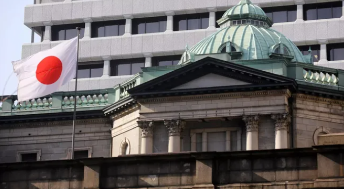 PyE_Arg's tweet photo. El Gobierno aseguró que respeta la autonomía del Banco de Japón y rechazó que su nuevo plan económico implique abandonar la disciplina fiscal. Las dudas del mercado llevaron el rendimiento de los bonos a diez años a su nivel más alto en tres décadas.

https://t.co/s13Nur1wHN https://t.co/sLb37gT51j