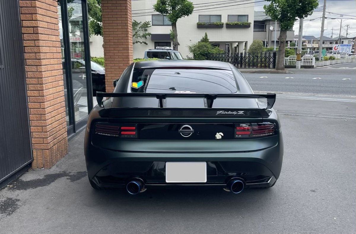 yurika_vrc's tweet photo. Teinのモノレーシングサスペンション+EDFC Active Pro
首都高走りでの私の現在の設定はF11R10G11S0
ベースグレードの18インチタイヤそのまま使っている
フロントにはリップスポイラー、リアにはGTウイング付き
EDFC買うならEDFC5の方をお勧めするよ…
#RZ34 #400Z #Tein #EDFC https://t.co/tl8koi1Epq