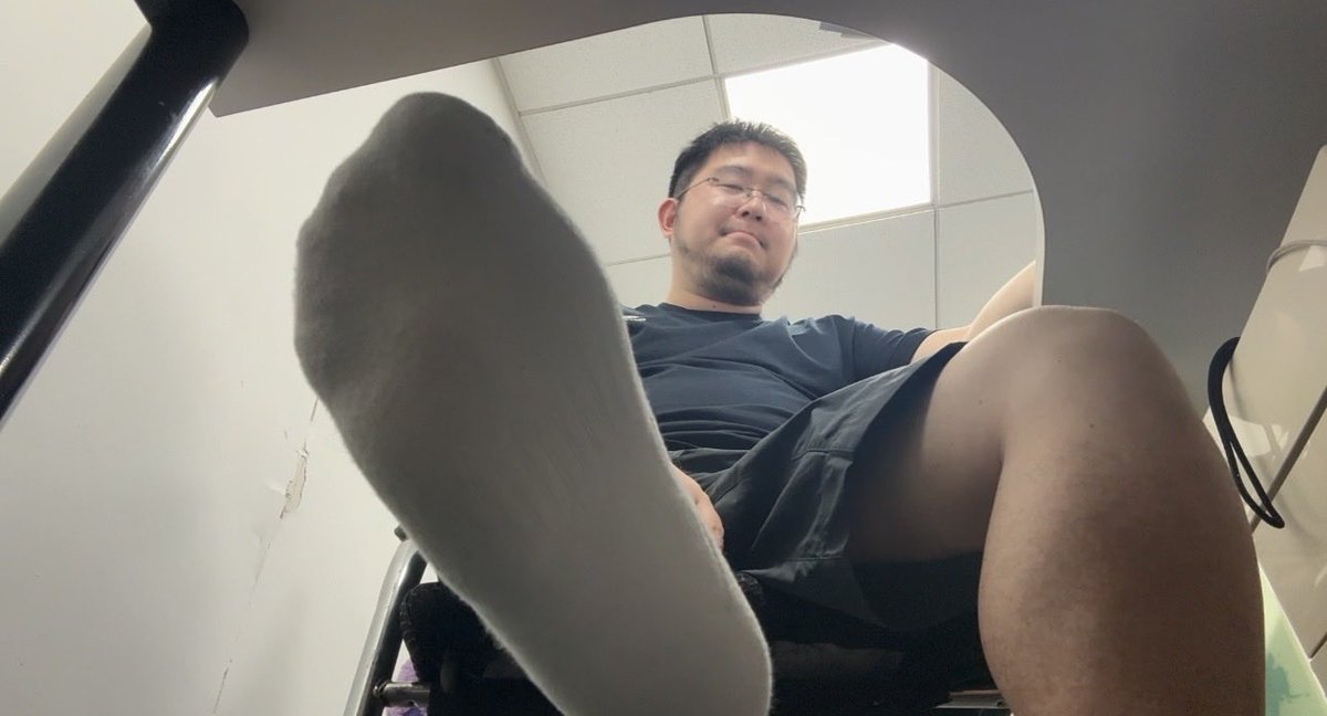 wwwYQ9987883184's tweet photo. 最近一些奇怪的角度 https://t.co/jGl9ezO7AN