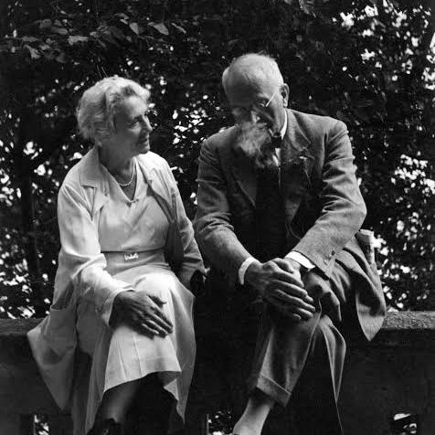Naturalphilosy's tweet photo. “The greatest burden a child must bear is the unlived life of its parents.”

— Carl Jung https://t.co/eQKvKTXSdm