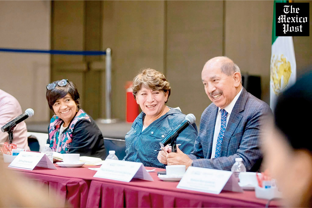 MexicoPost's tweet photo. @delfinagomeza y @GobiernoMX dan #seguimiento al #PlanIntegral para el #Oriente del #Edoméx
#Autoridades revisaron los avances de las 121 #AccionesEstratégicas que buscan fortalecer la #infraestructura, los #servicios y el #bienestar de más de 10 #millones de habitantes.
Tags: @Edomex @SGGEdomex @horacioduarteo @SEDATU_mx @INAFEDmx
https://t.co/UDEOEBB1aB