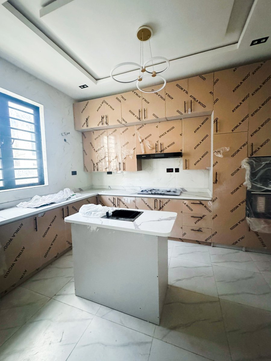 inabrealty's tweet photo. For Sale: 4 Bedroom fully detached duplex

📍: Lekki Conservation, Lagos
💰: 270 Million naira
Title: Building Approval &amp; C of O 

For Inspection,
Contact📩: 09132143708

LKC0004

#inabrealty https://t.co/XfSO64JTLx