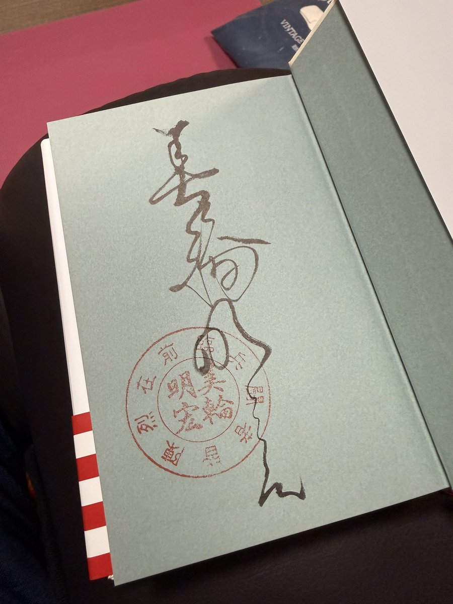 ken1nvus's tweet photo. @blueskysamsara 美輪明宏さん、何度か観劇しましたので残念です。
ここ数日、CDと書籍で振り返ってます。 https://t.co/W6NBpvJguI