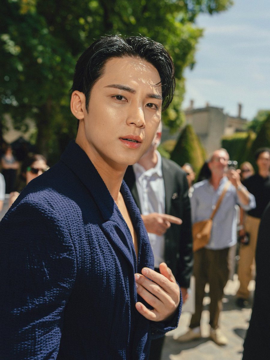 mingyuHQpics's tweet photo. 📸 markelliar instagram update https://t.co/wA060eMDcA