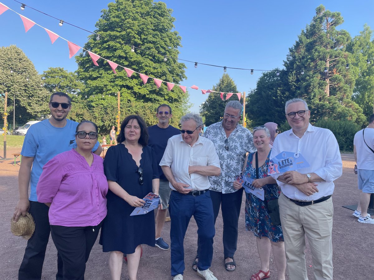 Prefet67's tweet photo. #Egalité | 📸Retour en images sur les dernières fêtes de quartiers⬇️

🎊Pierre-Emmanuel Portheret, préfet délégué pour l'égalité des chances, a participé aux manifestations des quartiers prioritaires de :
➡️ #SpachRotterdam et Cité de l'Ill  à #Strasbourg,
➡️ #Whirel à #Ostwald
➡️ #Guibarden et #Ouest à #Schiltigheim et #Bischheim.

👏Il a adressé ses remerciements aux nombreuses associations présentes qui, par leur engagement et leur énergie, font bouger les lignes et rayonner les quartiers.

🙌 L'État est aux côtés des habitants, dans les moments du quotidien comme dans les temps de célébration.

@egalite_gouv