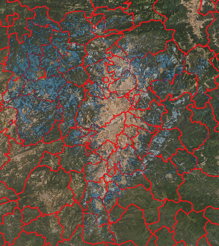 aixinsque's tweet photo. Un dels elements que més confusió està creant el #PLATER és l'impacte real que tindrà a cada municipi. Em centro aquí en FV.

Per cada municipi, defineix unes zones blau fosc, que són les prioritàries. D'aquestes, com a màxim, se n'ocuparan al voltant del 10% (🧵1 de 6 + Annex) https://t.co/Y239DJv2TH