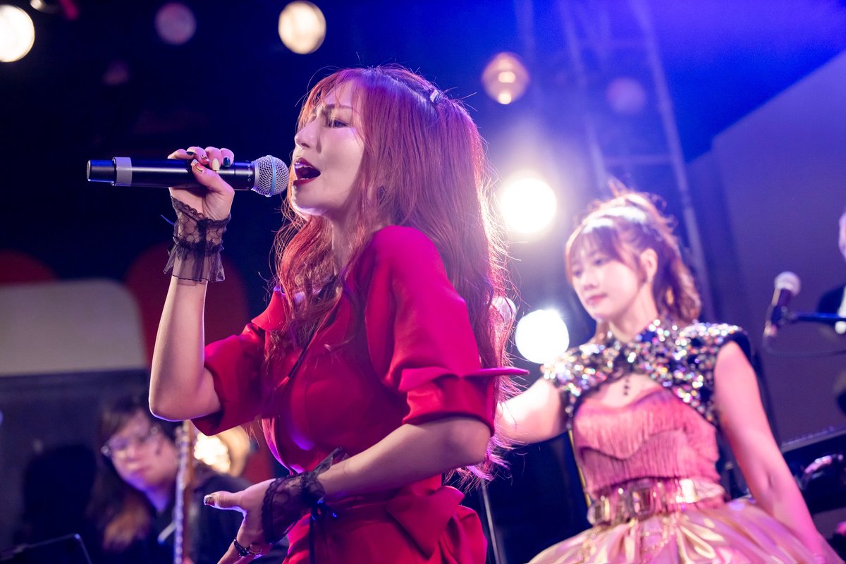 sasakiSSsayaka's tweet photo. #佐咲紗花ゲーソン2026
夜公演 ふぇいさや #Faylan #佐咲紗花
4枚目が2人とも良い表情すぎて笑
「見とるで👀✌︎」のゆびです https://t.co/QZZs8ge50T