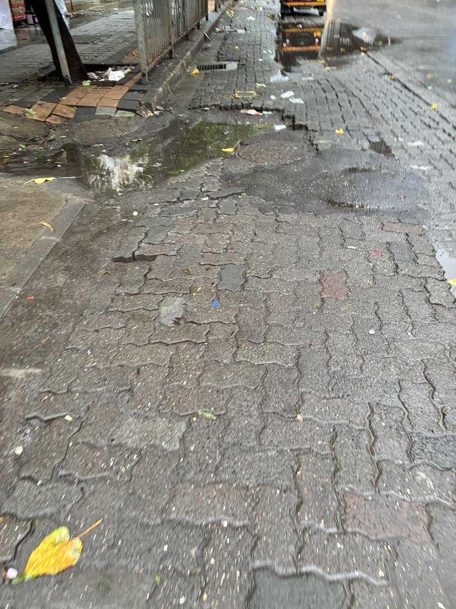 Ni_iNSawant's tweet photo. URGENT: Severe potholes on Anand Nagar roads, Dahisar East (400068) pose an immediate safety threat to senior citizens &amp; walking kids. Requesting urgent repair before accidents occur. @mybmc @WardRNorth #MumbaiPotholes #Dahisar https://t.co/8JllVcKLyt