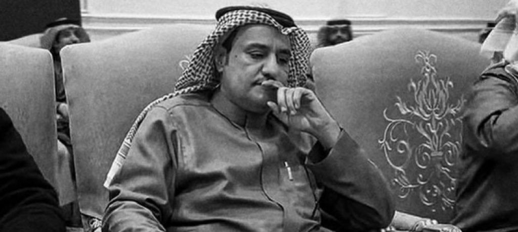 lil5i1's tweet photo. أربكوني بتحذير السلوم إياك وإياك
واثر ثلثينها بدعه وردّ العلم عني

سفر الدغيلبي https://t.co/vZ14icl9NH