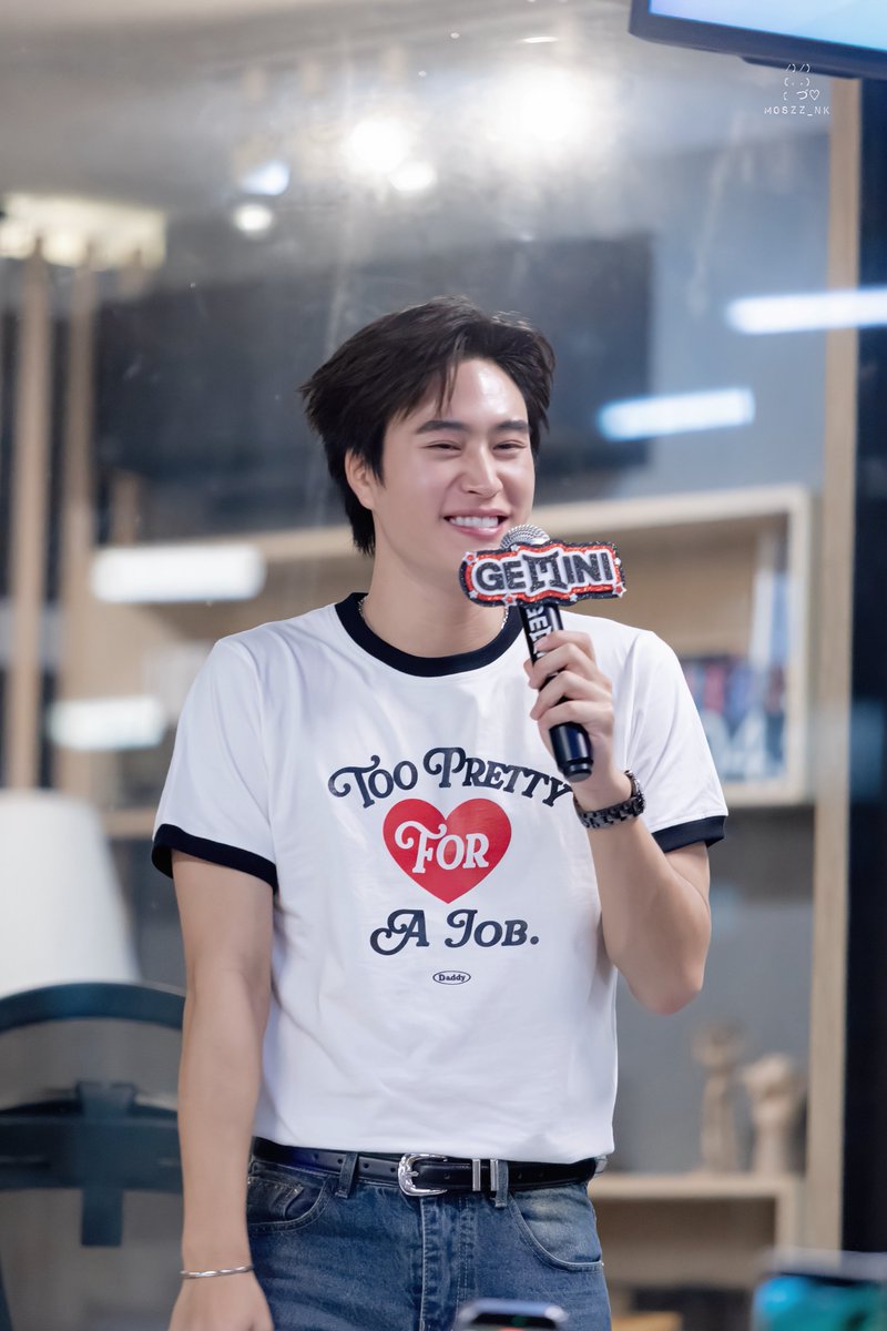 moszz_nk's tweet photo. ละดูน้องเจมยิ้มดิ 😄😁😆 

GEMINI CONCERT PRESS TOUR
#Flex1045xGEMINIConcert
#GeminiConcertLive
#GeminiConcert https://t.co/1vC9omDncz