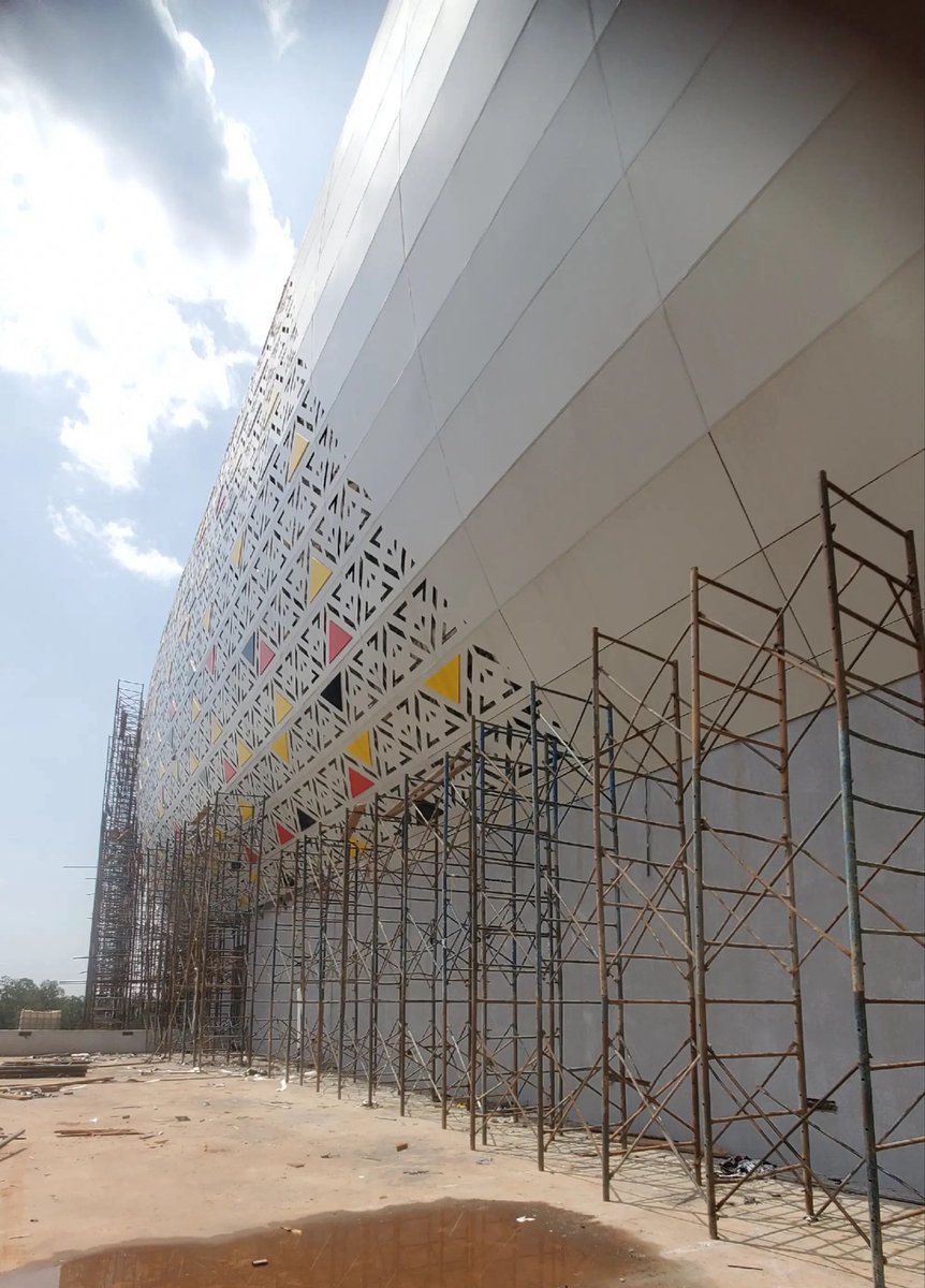 erich_mboowa's tweet photo. Akii-Bua Olympic Stadium 🏟️ 
The facade is really coming out nicely https://t.co/3ivLQxCeuK