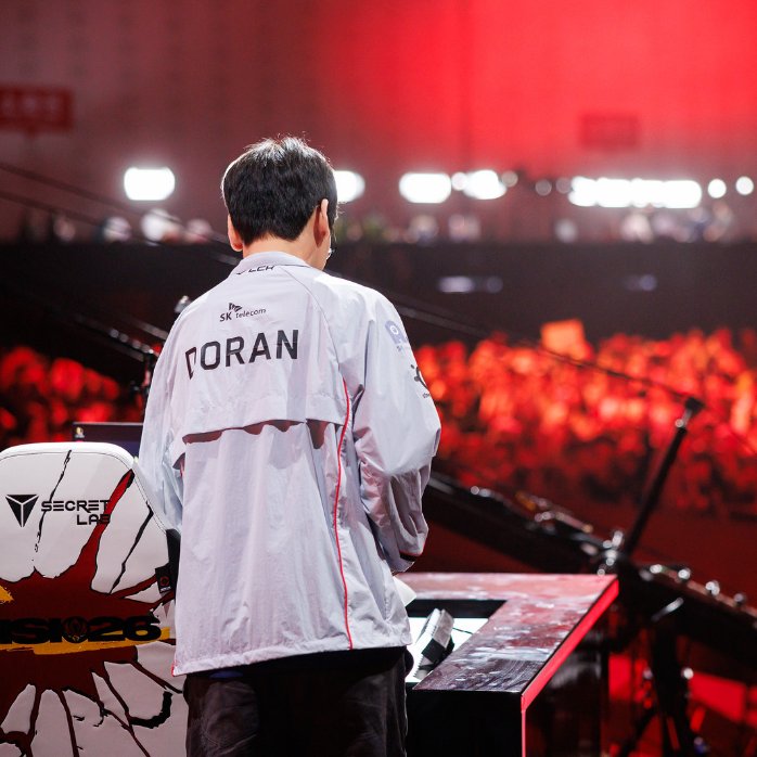dpmlol's tweet photo. Doran had some rough soloQ games lately.

Could that be good news for G2 tomorrow? 👀 https://t.co/2cDMnWqR0r