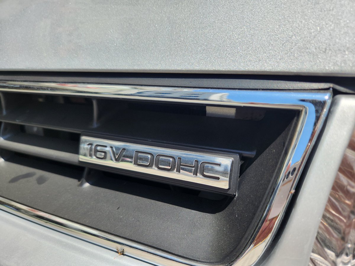 1600Ceres フロントグリルのエンブレムが『HYUNDAI』じゃないって実物 