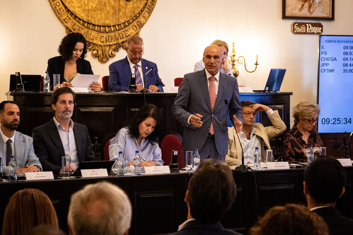 munfunchal's tweet photo. Assembleia Municipal do Funchal aprova reforço do PRESERVA e do Subsídio Municipal do Arrendamento: Jorge Carvalho realça caminho de sustentabilidade da Sociohabitafunchal https://t.co/5IeZElANM6