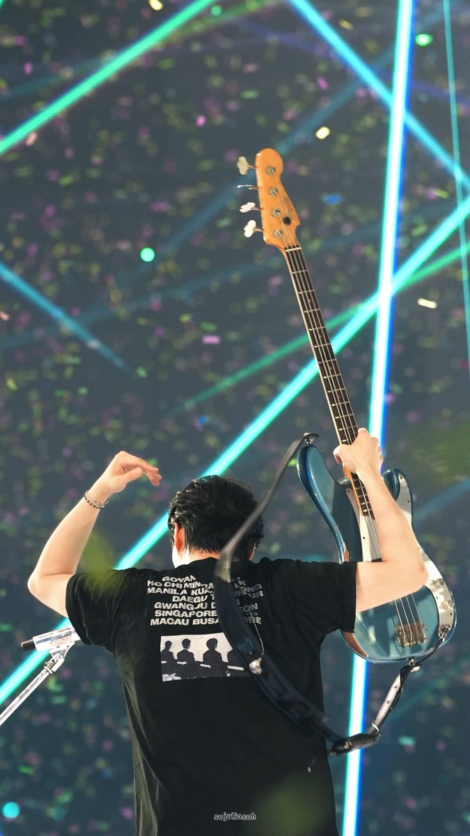 sojuliasoh0907's tweet photo. [4K] confetti shower

#DAY6 #데이식스 https://t.co/bJyOwNUaIG