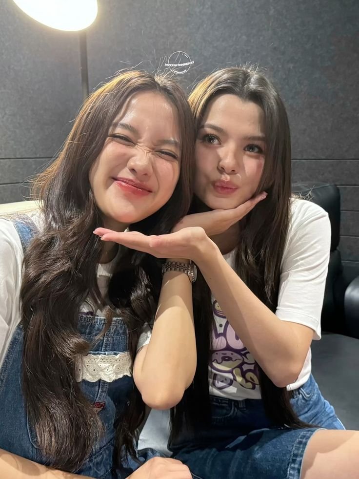 YESBeckys's tweet photo. @YESSomekid Aku juga punya kucing imut. 😼 https://t.co/caElaRgtLa