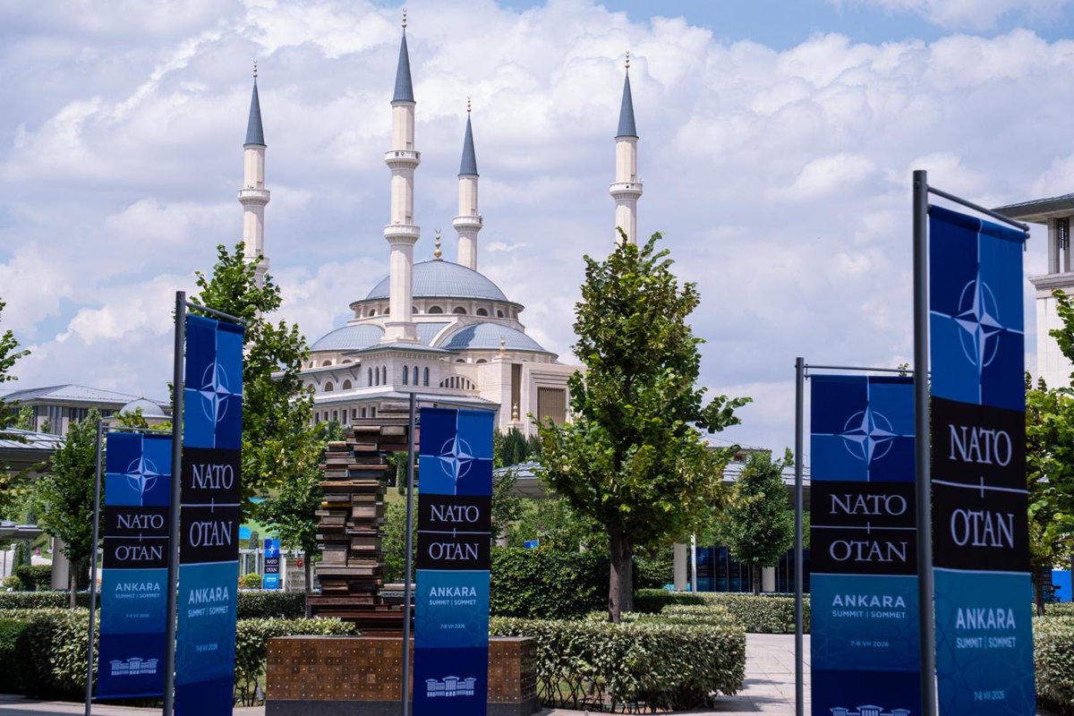 orhan_kahya's tweet photo. #NATOsummit https://t.co/L3l3vKkEaX
