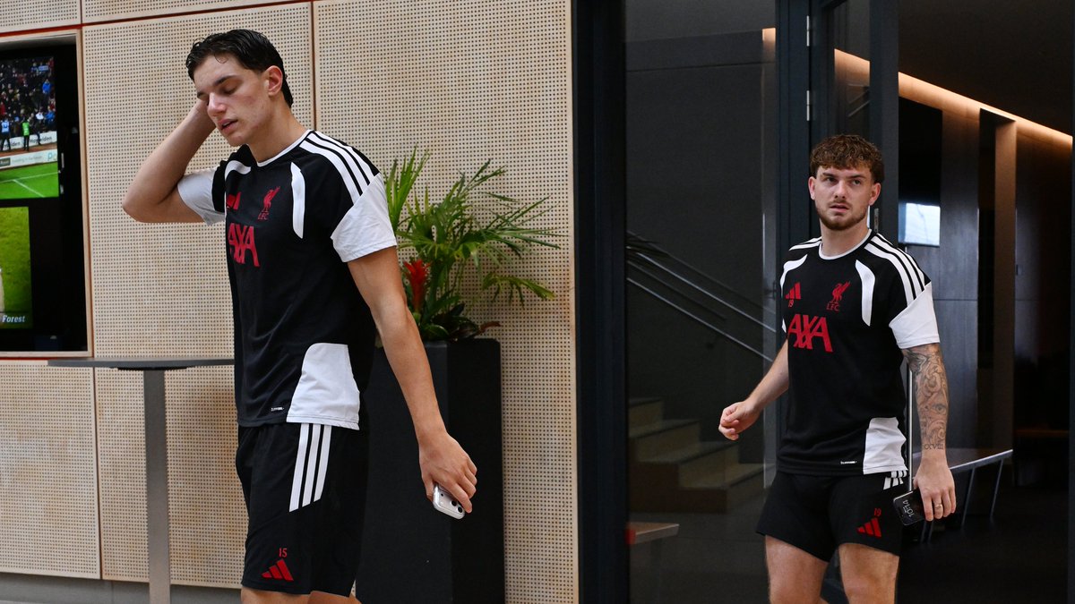 LFC's tweet photo. Reds reporting to the AXA Training Centre for preparatory work 📌👋 https://t.co/uCCFTIQ0Jc
