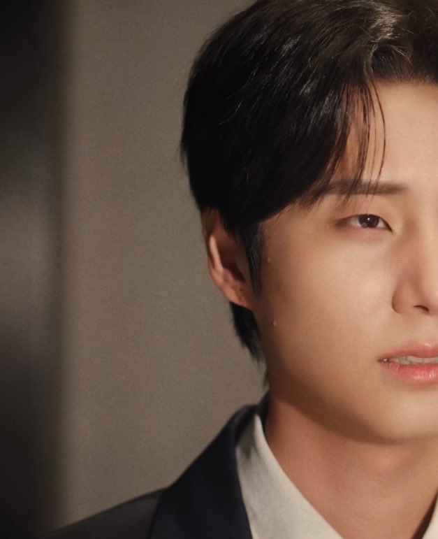 bandew_'s tweet photo. 손등에 찍힌 손톱자국과 땀방울 ...
영현이에게 무한의 응원을 보낼 수밖에 없는 이유 https://t.co/XqrUB5QMi7